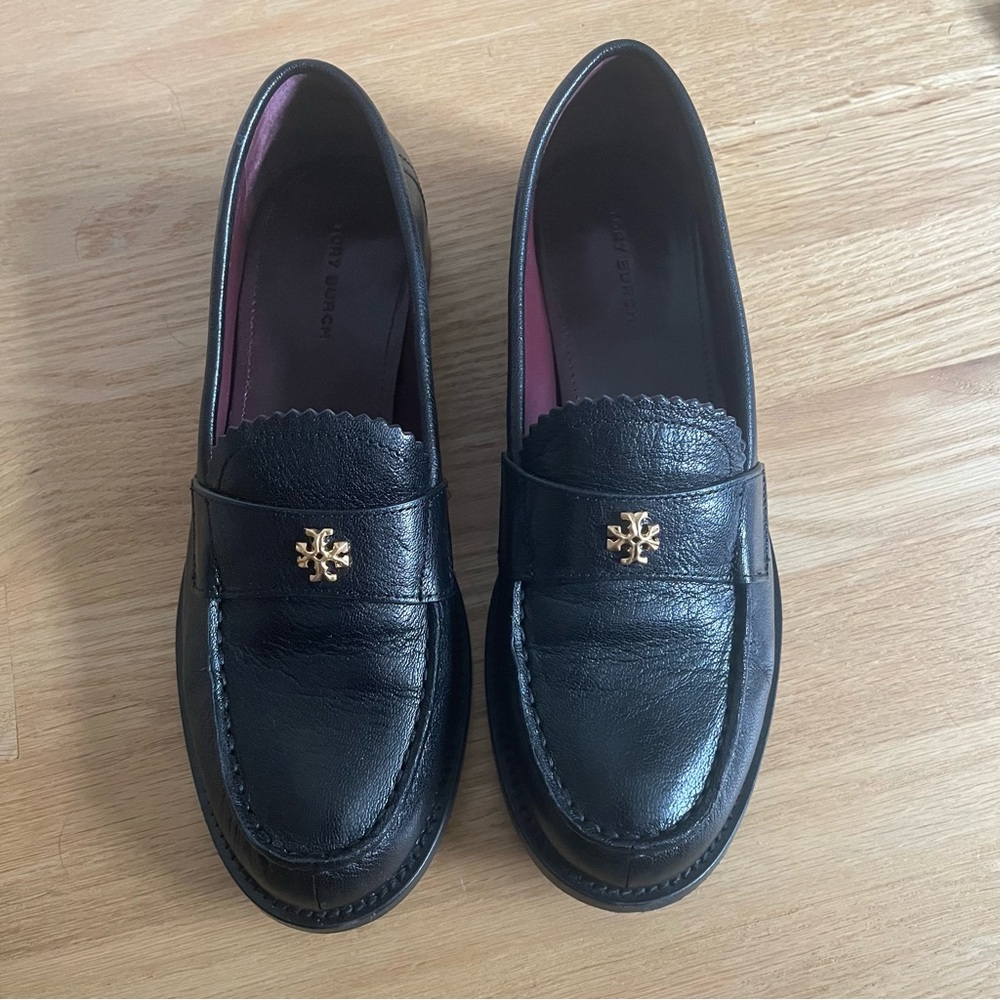 Tory Burch Classic Loafers - Black size 6.5